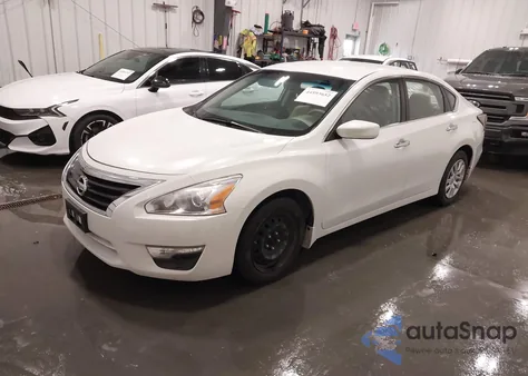 2015 Nissan Altima 2.5 S z USA, uszkodzony, nr VIN 1N4AL3APXFN332098